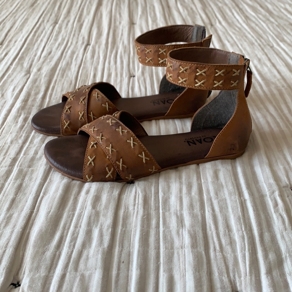 Leather sandal